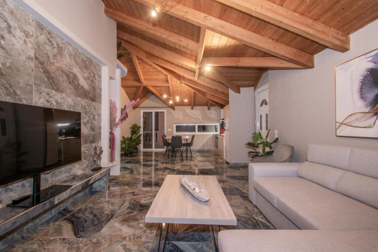 Casa Di Voz Shared Villa Studios With Free Gym Services By "Elite" Gaitani Exteriör bild