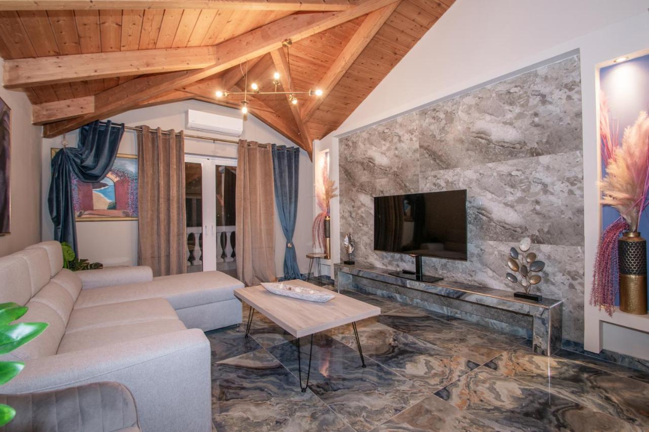 Casa Di Voz Shared Villa Studios By "Elite" Gaitani Exteriör bild